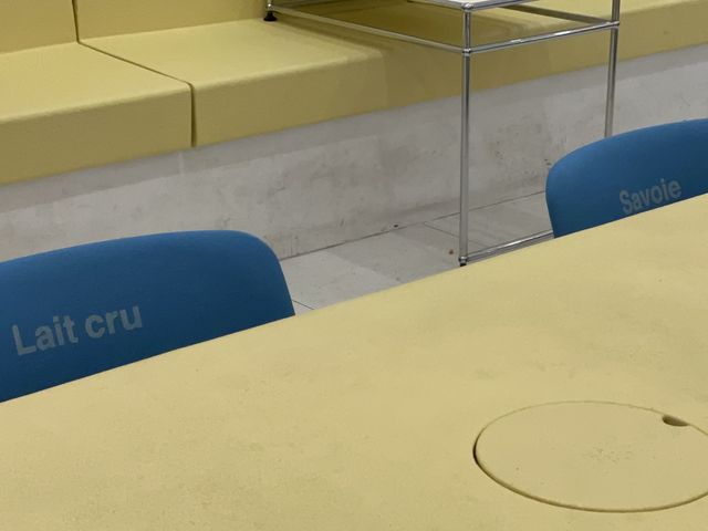 봄의 따뜻함이 가득 느껴지는 서울숲 “유어네이키드치즈”