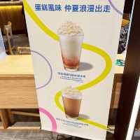 隱身老舊倉庫咖啡香｜駁二星巴克｜給人悠閒舒適的環境
