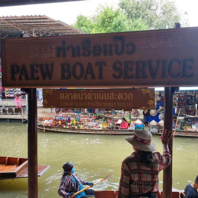Most Popular Floating Market(Damnoen)