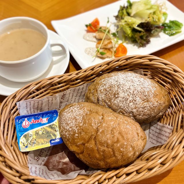 【Plato Cafe & Bistro - 休閒抵食西餐廳】
