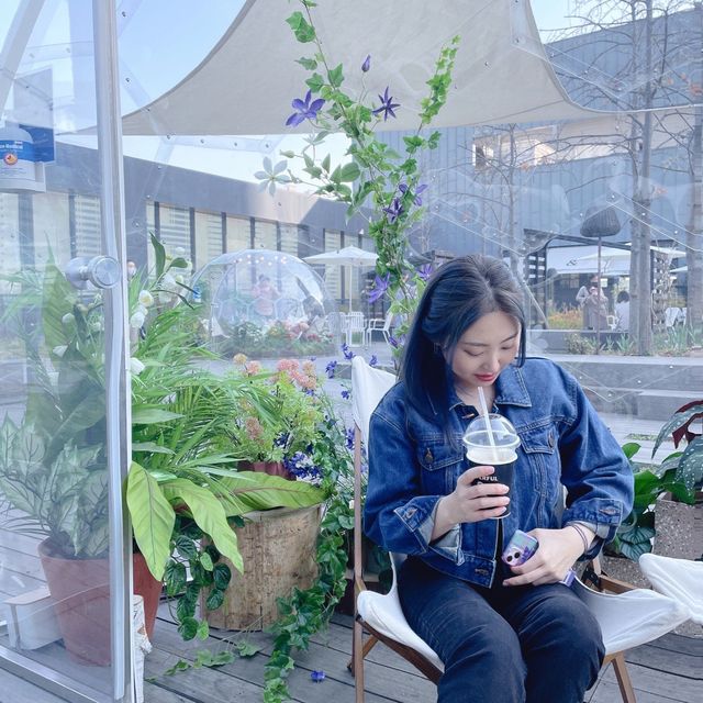 쇼핑몰 옥상에 온실 카페가?! 정원 꽃밭까지!🌷🌹🌻