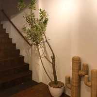 Pilar Kayu Resto