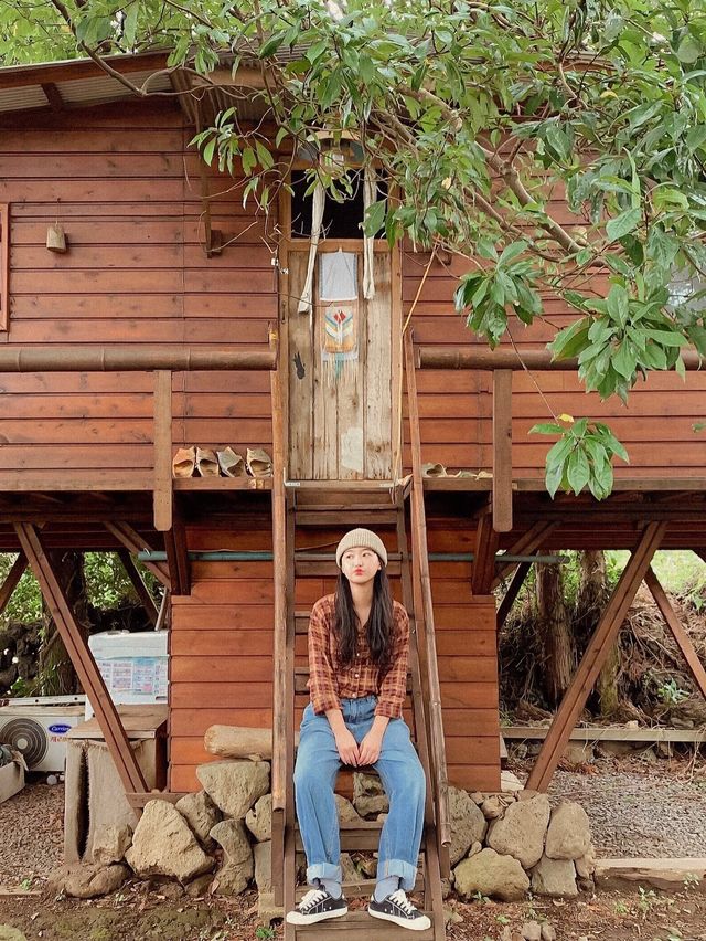 느리게 가는 여행에 잘 어울리는 제주 오두막집 "꽃신민박" 