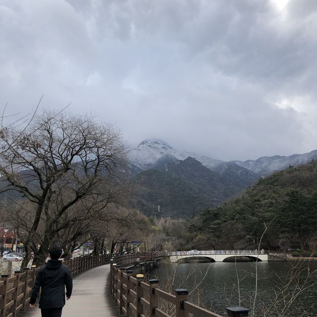 구미 금오산 저수지 둘레길