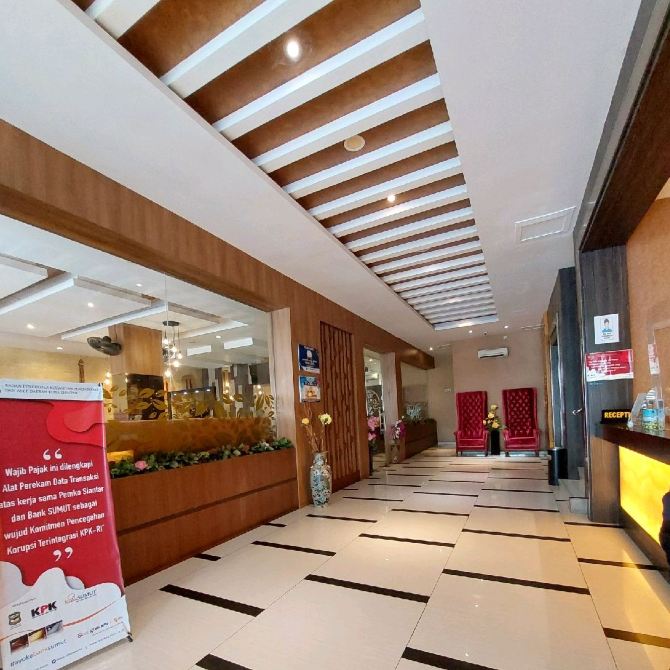 Cozy hotel room at a low price! Alvina Hotel Photharam