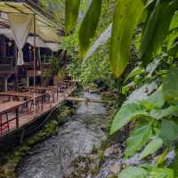 ร้านอาหารริมลำธาร  แม่ลาย เชียงใหม่