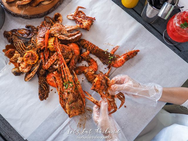 Seafood Bucket ริมหาด สมุย 