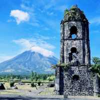 Cagsawa Ruins and Mayon Volcano