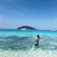 หมู่เกาะสิมิลัน หาดทรายขาว น้ำสีฟ้าใสปิ้ง 