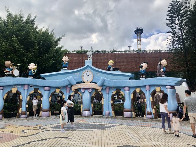 Amusing Day in Snoopy’s World Hong Kong