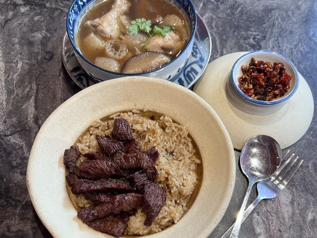 หมู ตั่ว เฮีย ครบเครื่องเรื่องสตรีทฟู้ด