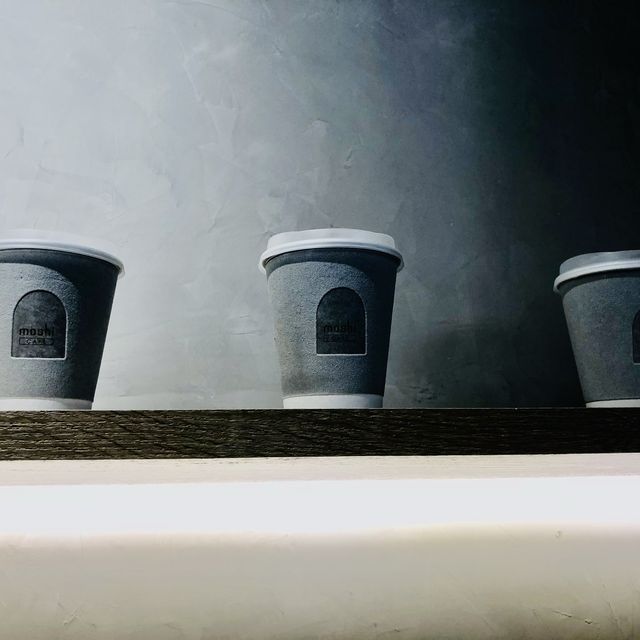 🤍☕️白色系文青咖啡店📍Moshi Café 台北中山店