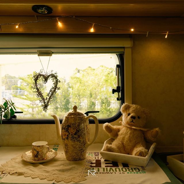 Krabi Home Run - กระบี่ "คาเฟ่รถบ้าน