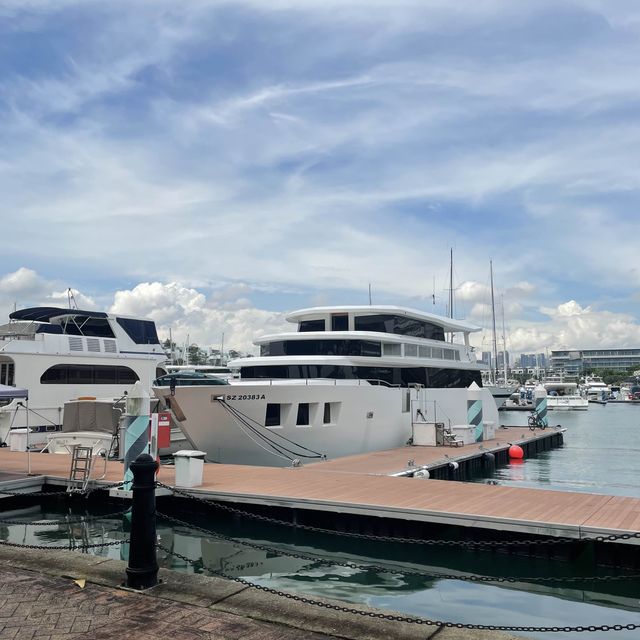 yacht at sentosa cove 