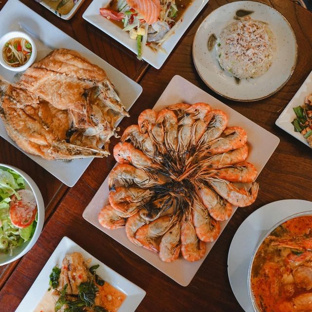 เออ กุ้งเผา บุฟเฟต์อลาคาสสุดจัดในย่านบางแสน 