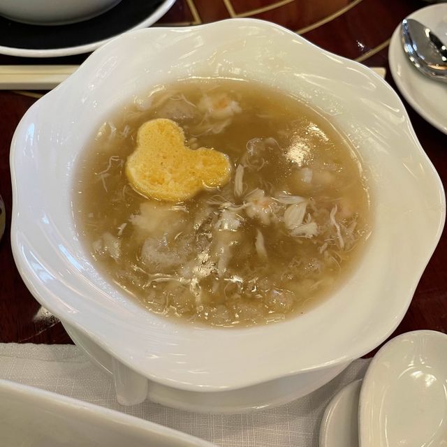 晶河軒，迪士尼特色點心午餐