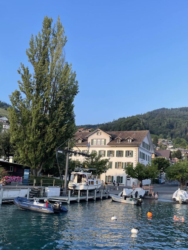 Oberhofen Thun See🏰