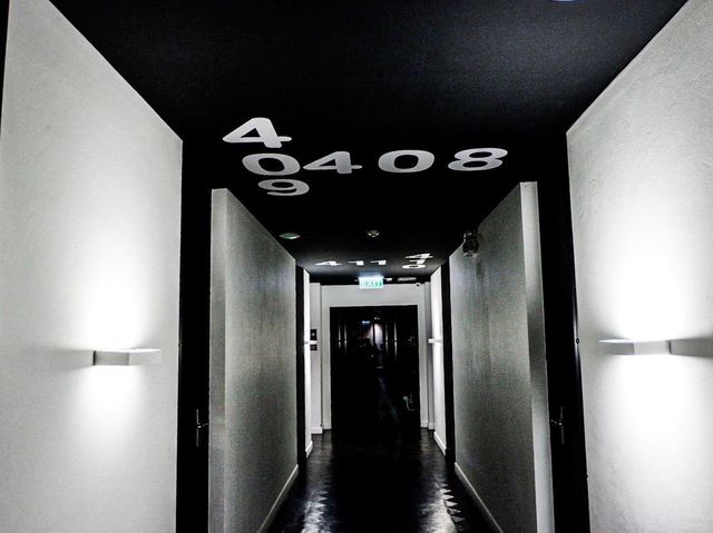• Blu Monkey Hub & Hotel •