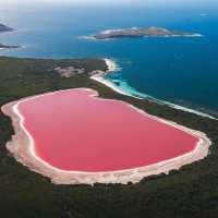 LAKE HILLIER, AUSTRALIA