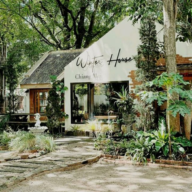 LAN DIN สวยเก๋บนลานดิน