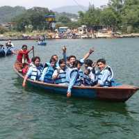 ทะเลสาบเฟวา (Phewa Lake)