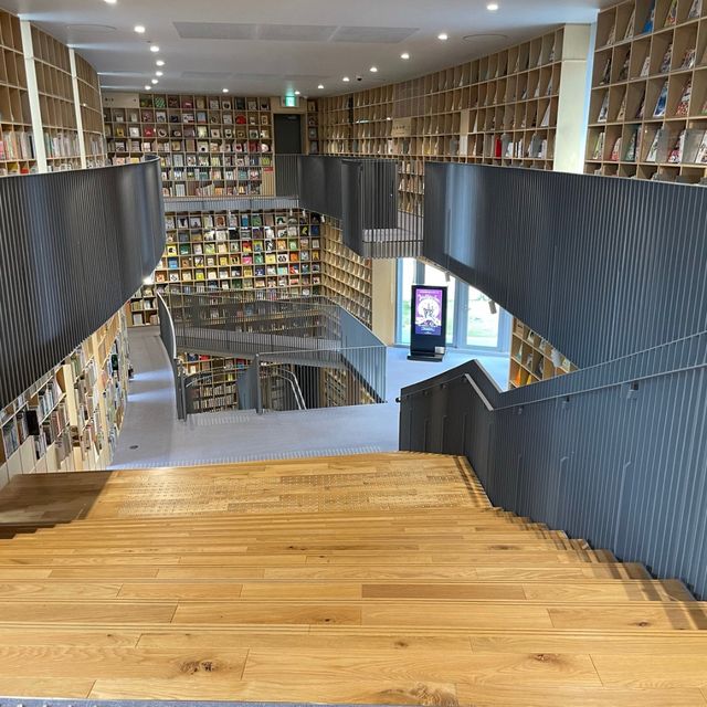【大阪】こども本の森 中之島｜図書館