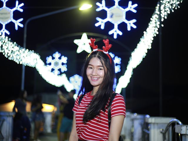 Merry Christmas ชมไฟแสงสีสุดสวย ⭐️
