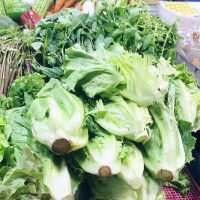 เที่ยวพัทยา บุกตลาดลานโพธิ์ ของดีราคาถูกคุ้มคะ
