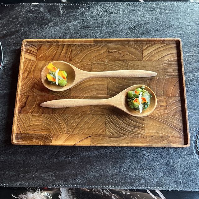 รีวิว Fine Dining ระดับ First Class บนเครื่องบิน