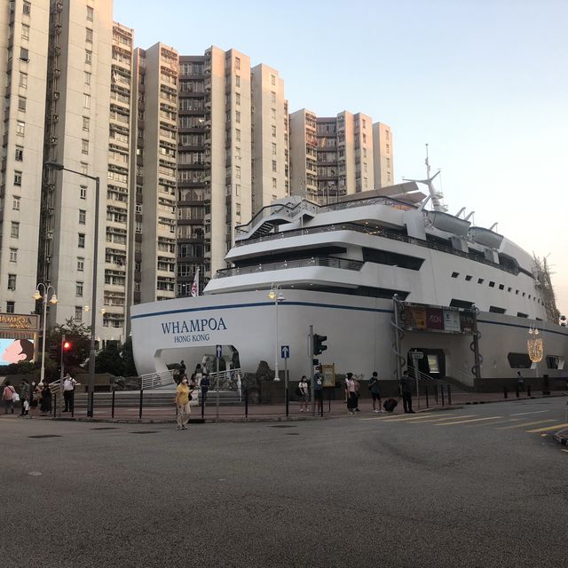 Hung Hom Promenade: Pet-Friendly, Good for Walking, Jogging, and Relaxing by the Sea