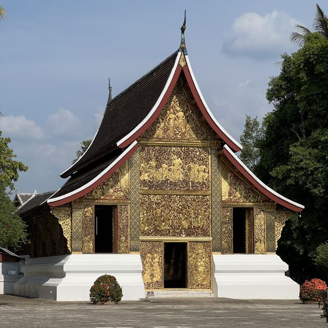 Wat Xiengthong ວັດຊຽງທອງ