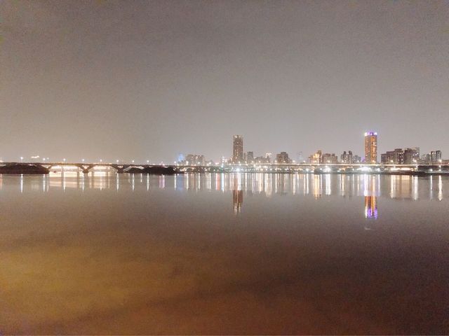 浪漫的夜晚💖🛟 大稻埕碼頭貨櫃市集