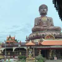 Wat Machimmaram (Big Sitting Buddha)