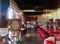 พิพิธภัณฑ์บ้านอาจ้อ ภูเก็ต และร้านโต๊ะแดงแสนอร่อย