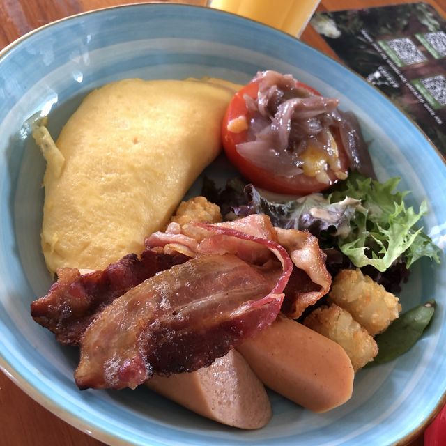 Hilltop Breakfast at Arbora Café 