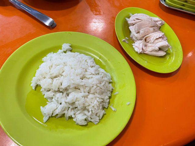 Authentic Hainanese chicken rice