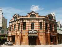 เดินเที่ยวย่าน Ximen and The Red House 