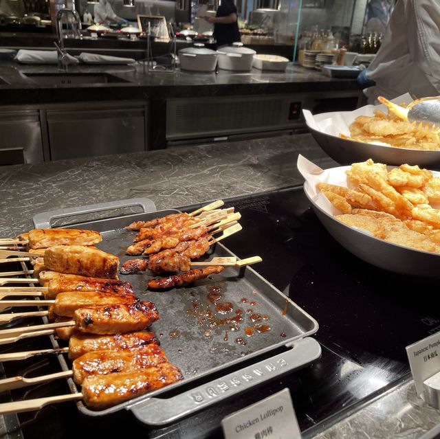 食物款式選擇多！龍蝦好新鮮