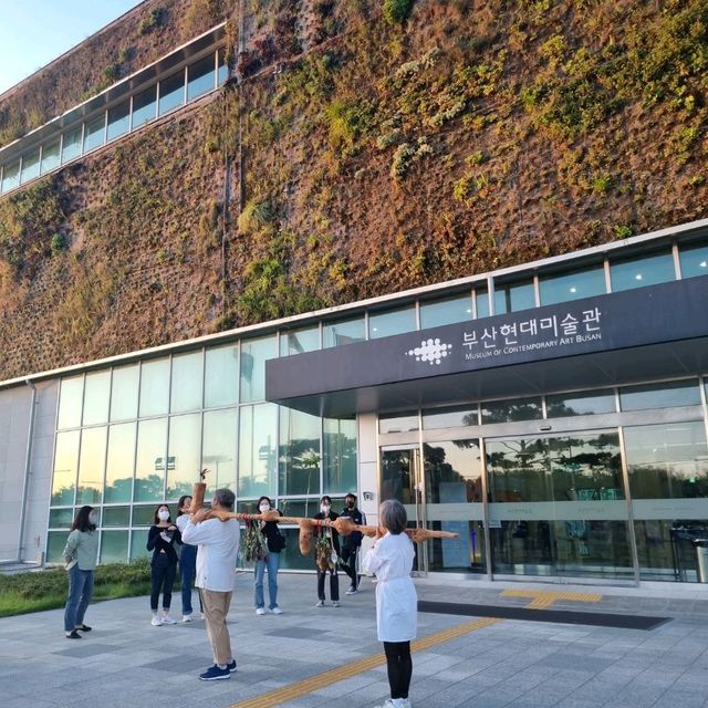 2022 부산비엔날레 보러가기