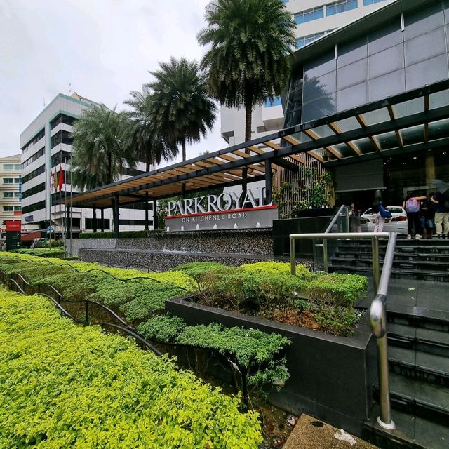 PARKROYAL on Kitchener Road