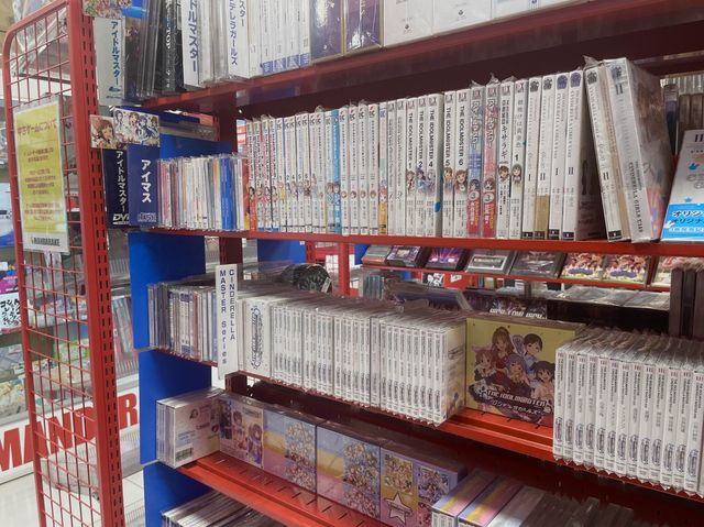 후쿠오카의 중고 만화 서점 “Mandarake”🤖