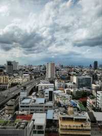 Hotel, Pool and a View by Silom Road! 
