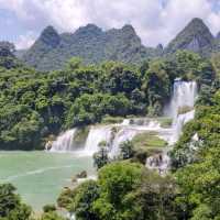 Stunning Detian Falls and Mountain Stroll 