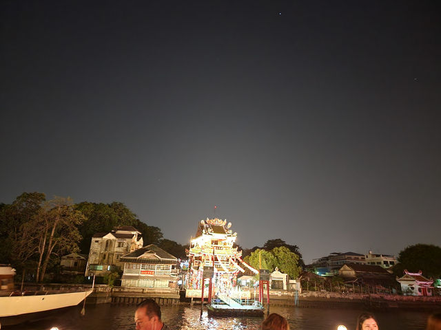 ล่องเรือแม่น้ำเจ้าพระยาไอคอนสยาม
