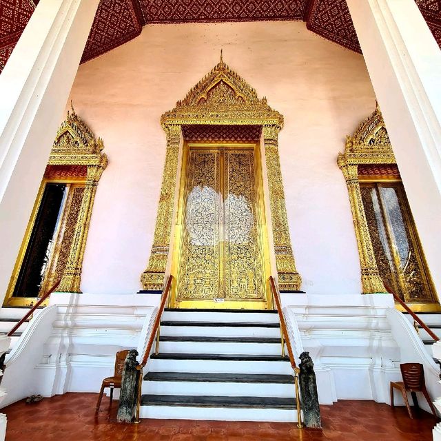 วัดเสาชิงช้า