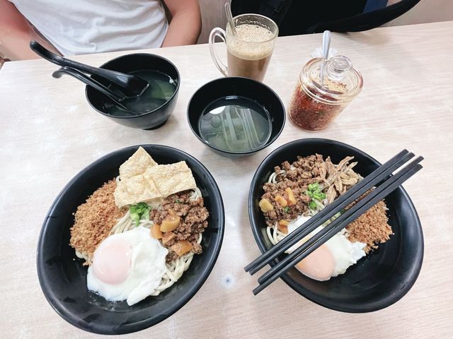 Heritage food in Chinatown