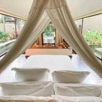 Four Season Resort - ที่พักสุดหรูท่ามกลางความสงบ