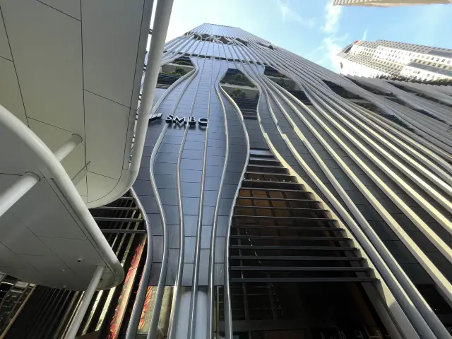 Hawker Centre in a fancy skyscraper! 