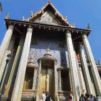 Visit the Grand Palace in Bangkok 