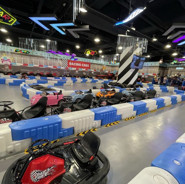 海洋王國室內遊樂場+超大車埸電動車